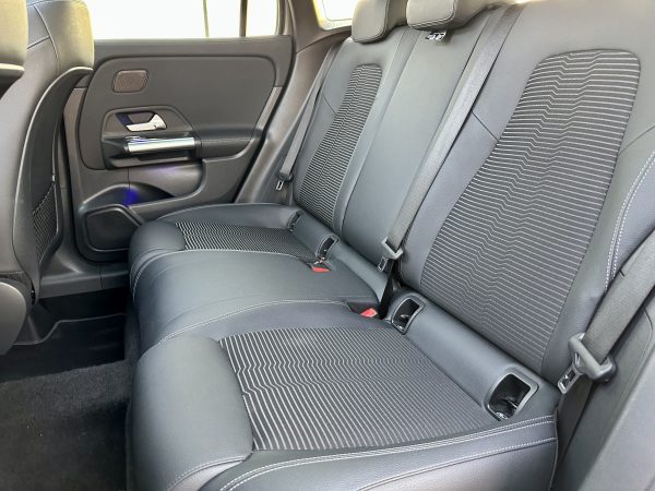 MERCEDES GLA 200D CON TECHO - Imagen 9