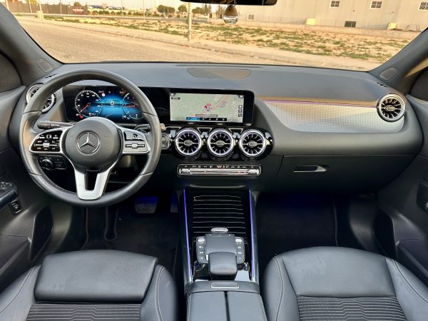 MERCEDES GLA 200D CON TECHO - Imagen 10