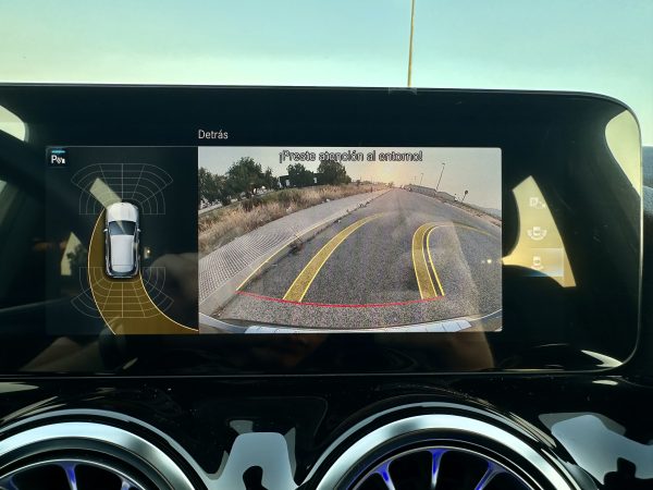 MERCEDES GLA 200D CON TECHO - Imagen 12