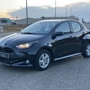 TOYOTA YARIS BUSINESS PLUS 120h