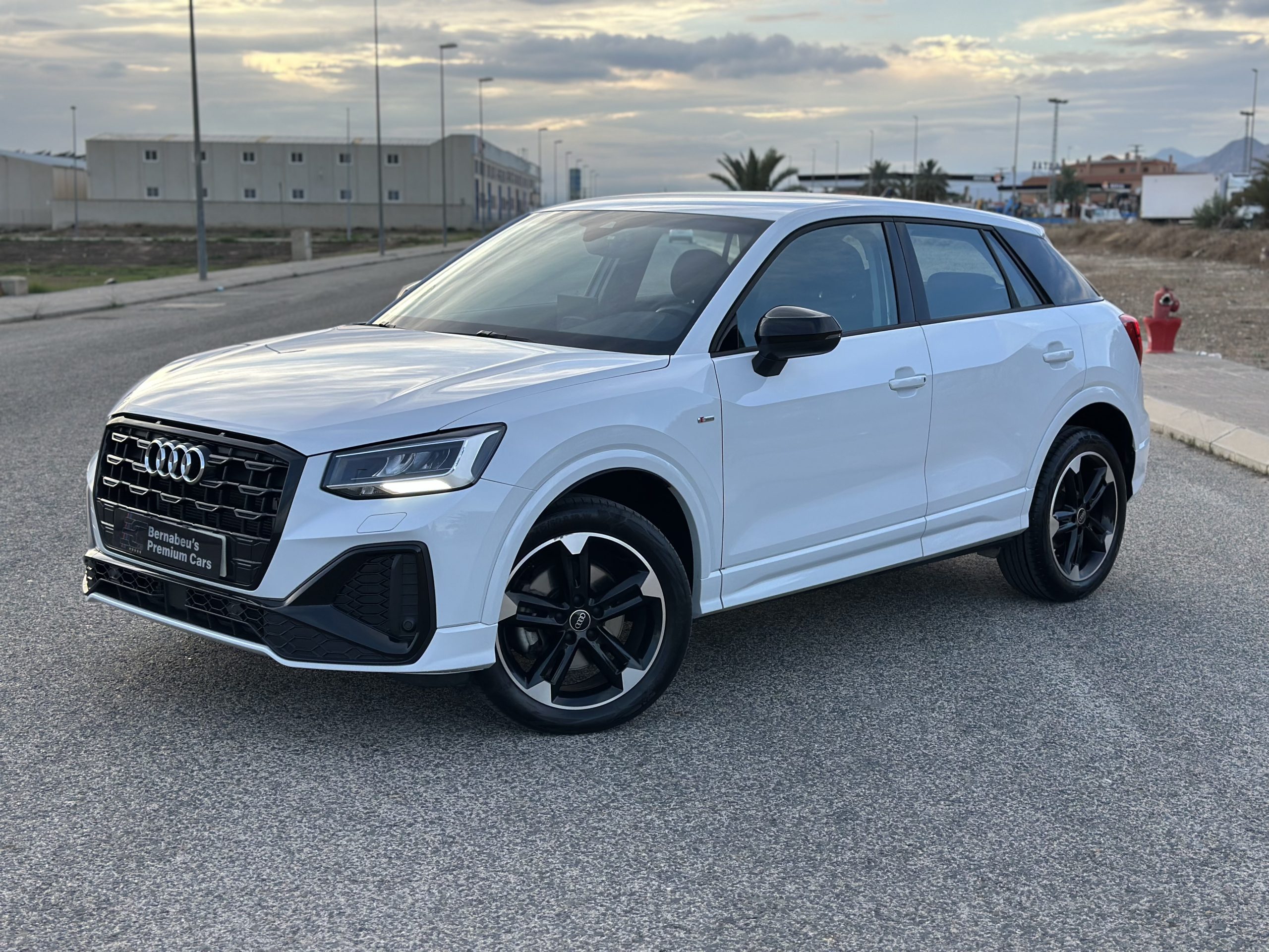 AUDI Q2 S line 35 TDI S tronic