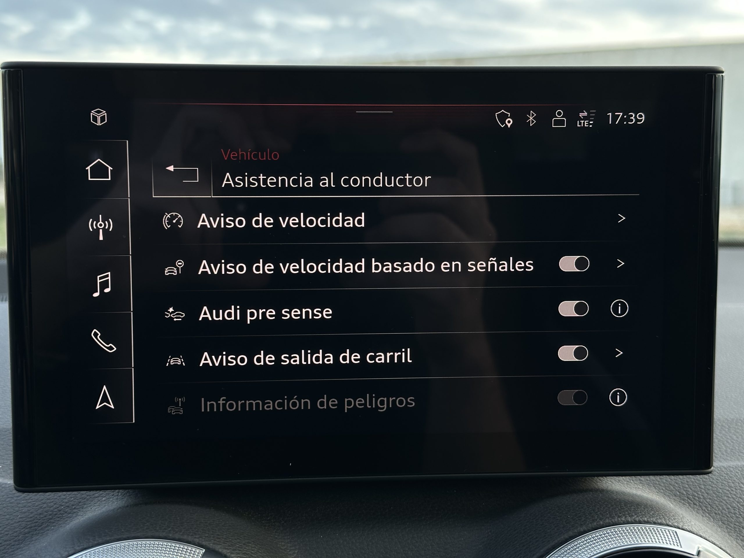 AUDI Q2 S line 35 TDI S tronic - Imagen 14